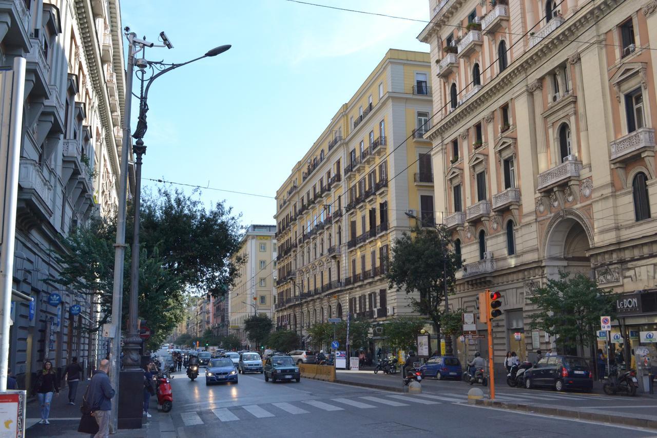 Le Stanze Di Dolly Bed & Breakfast Naples Exterior photo